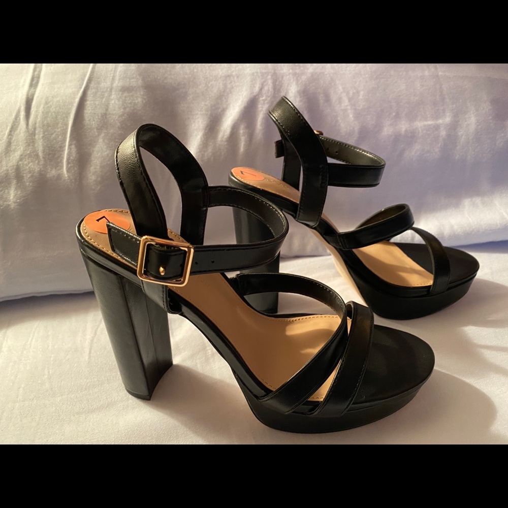 BCBG Shoes/Sandals